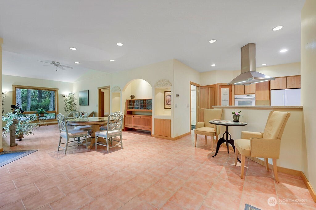 33 Westridge Court