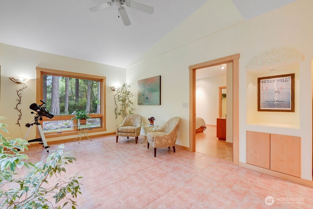33 Westridge Court