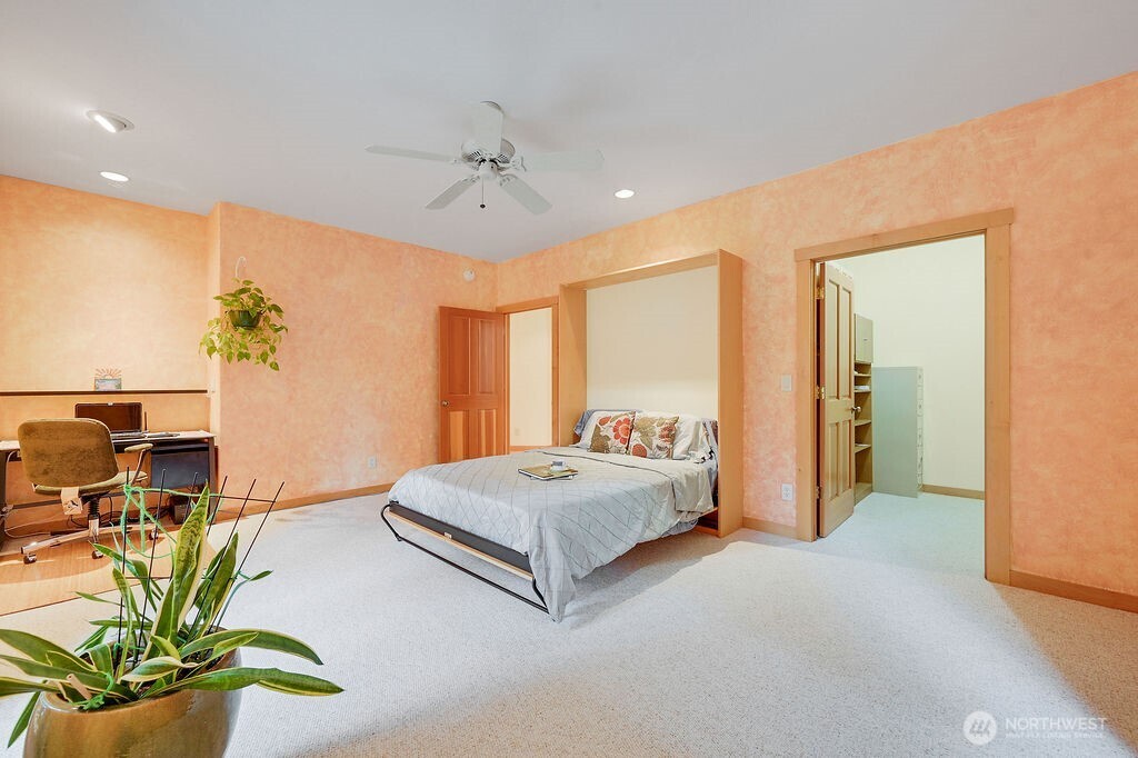 33 Westridge Court