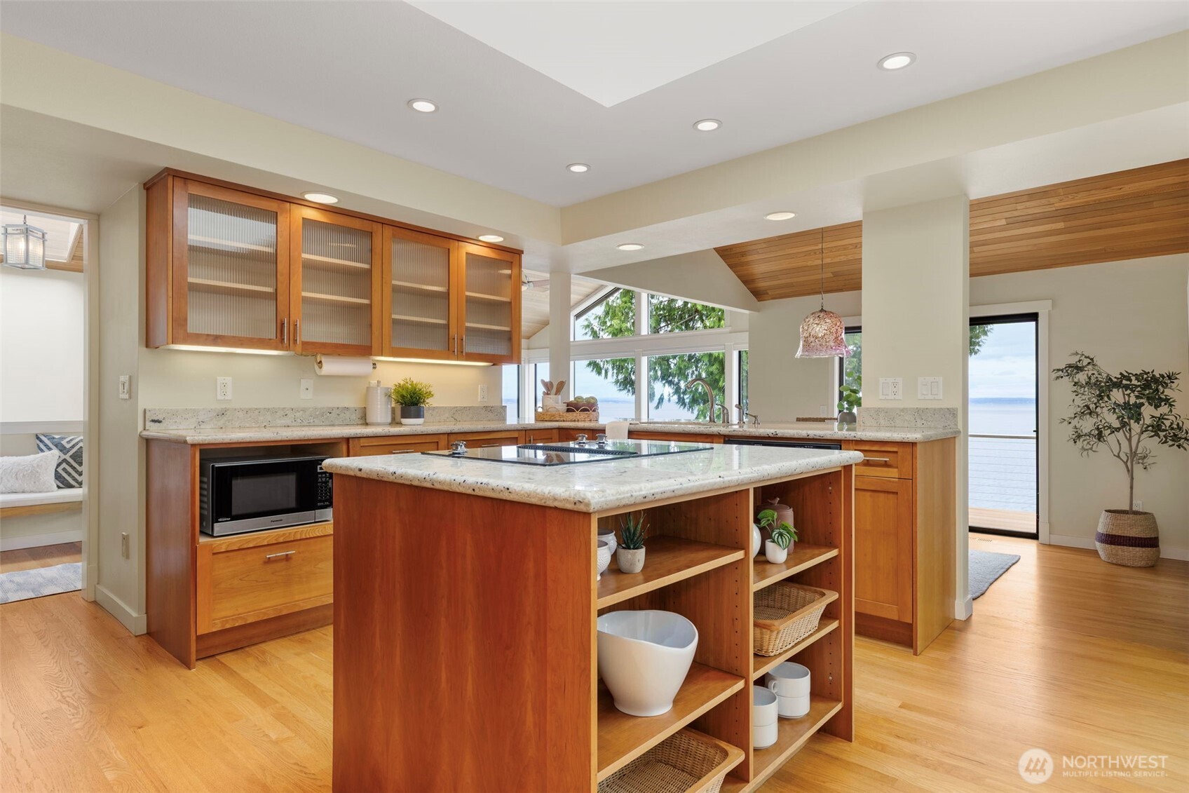 211 Montgomery Lane