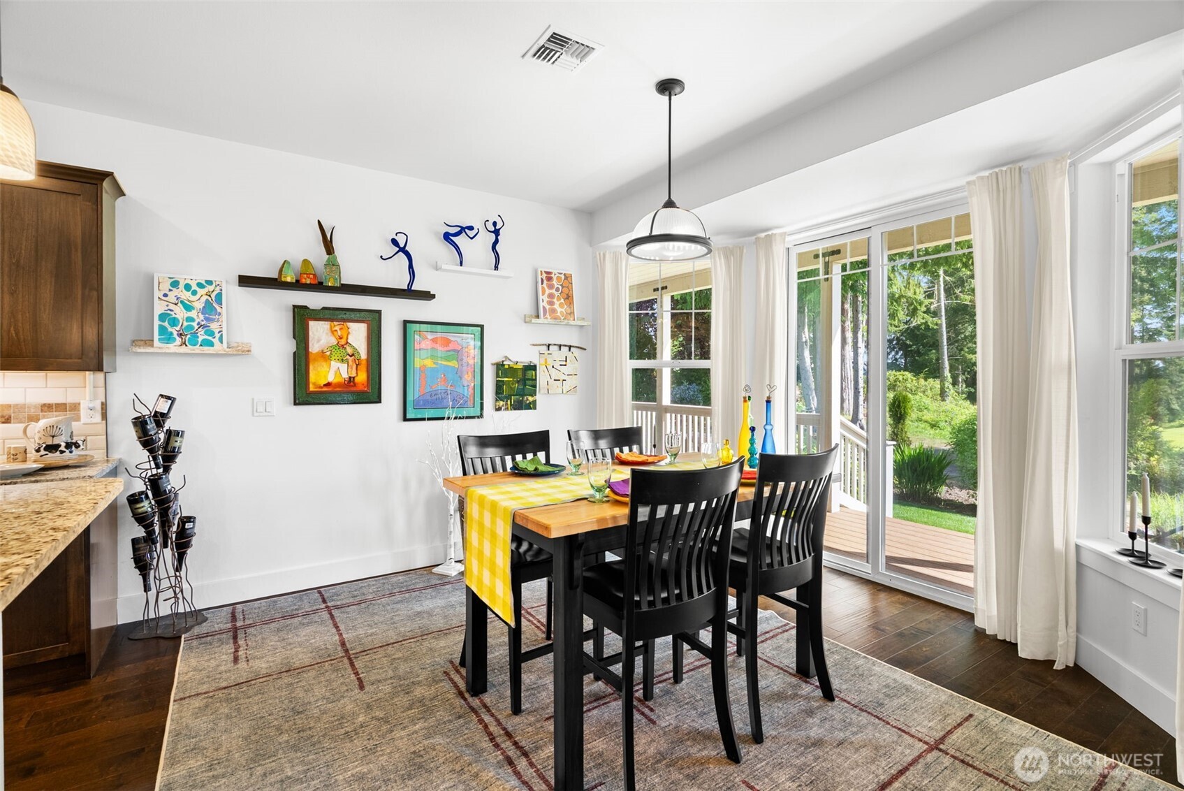 20 Dunsmuir Road