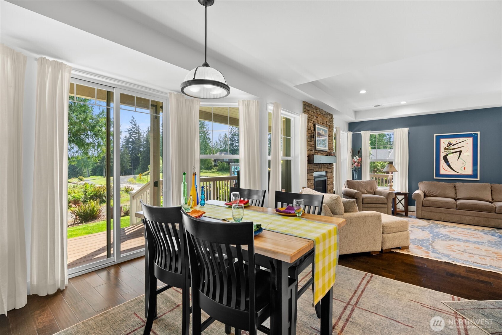 20 Dunsmuir Road