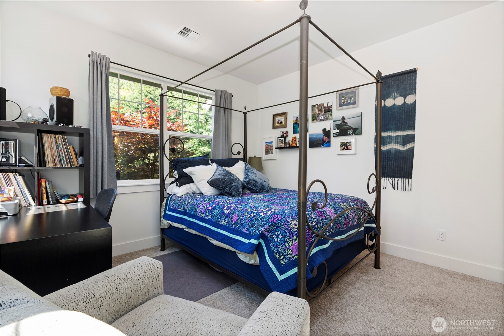 20 Dunsmuir Road