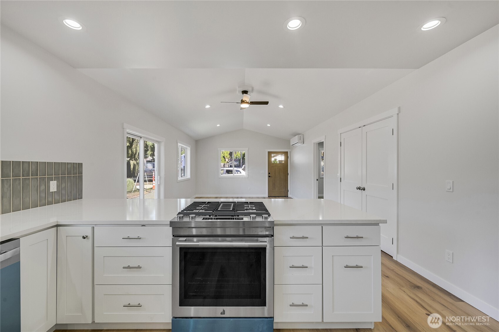 1261 18th Street