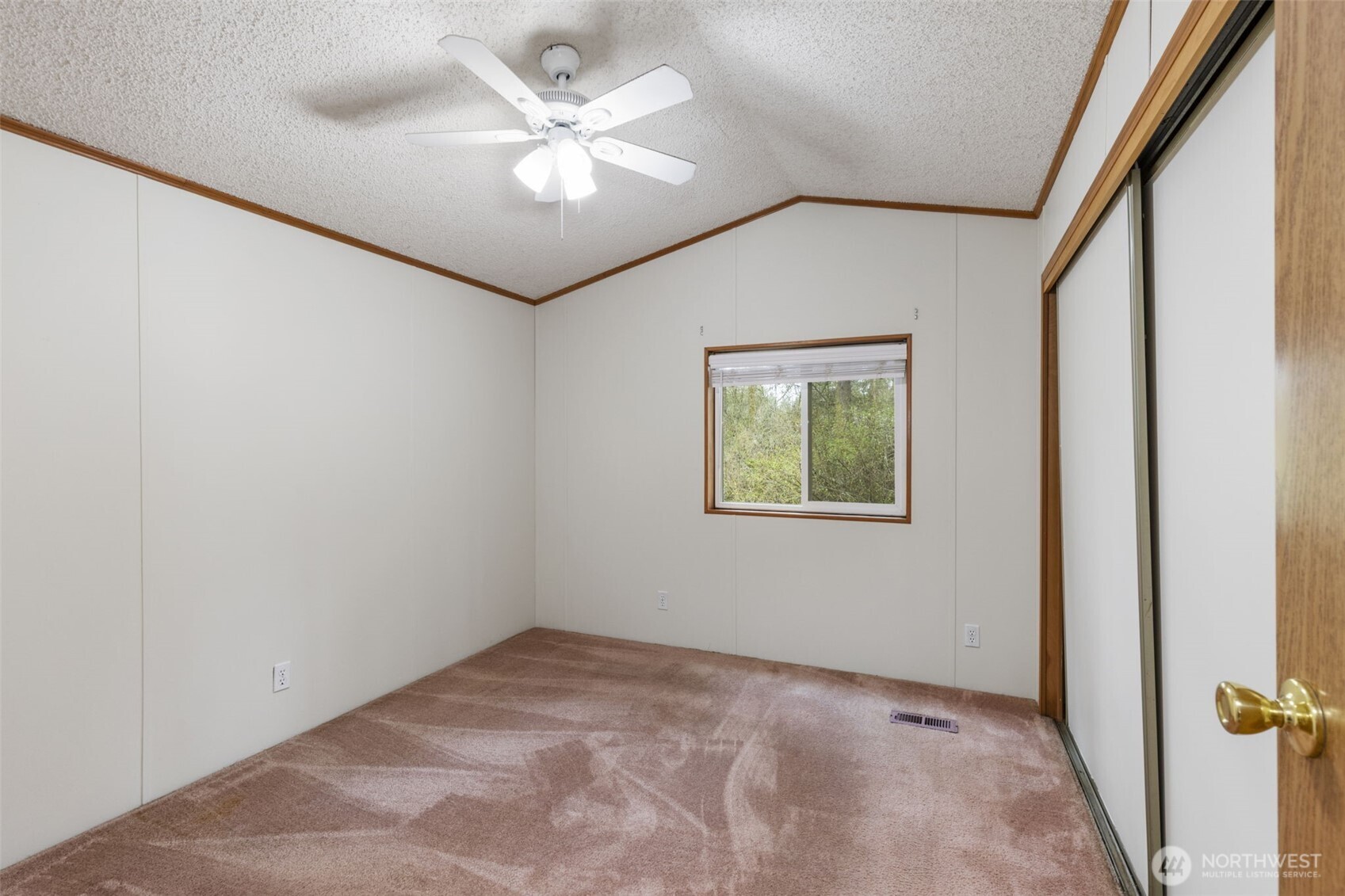 611 Cedar Avenue Unit: #38