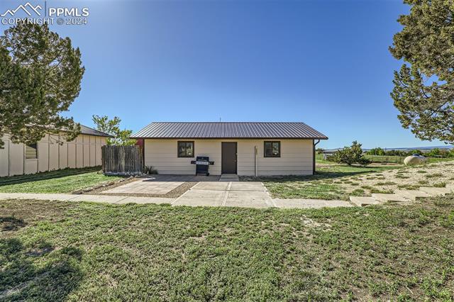 831 S Broadway Street