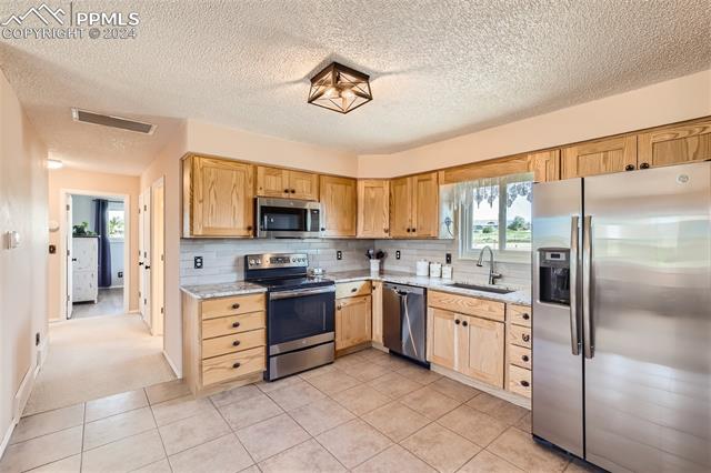 831 S Broadway Street