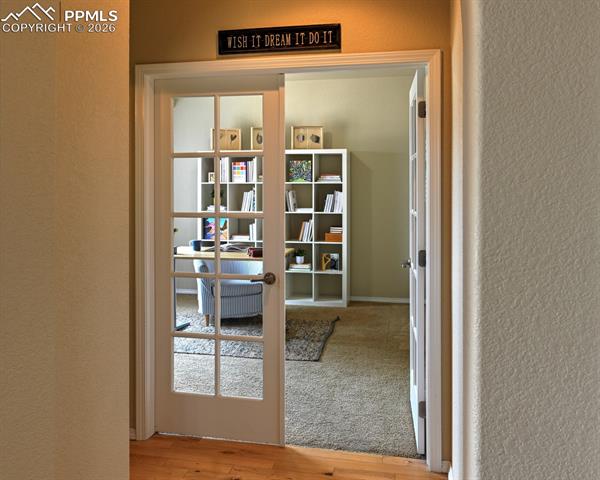 254 S Raven Mine Drive