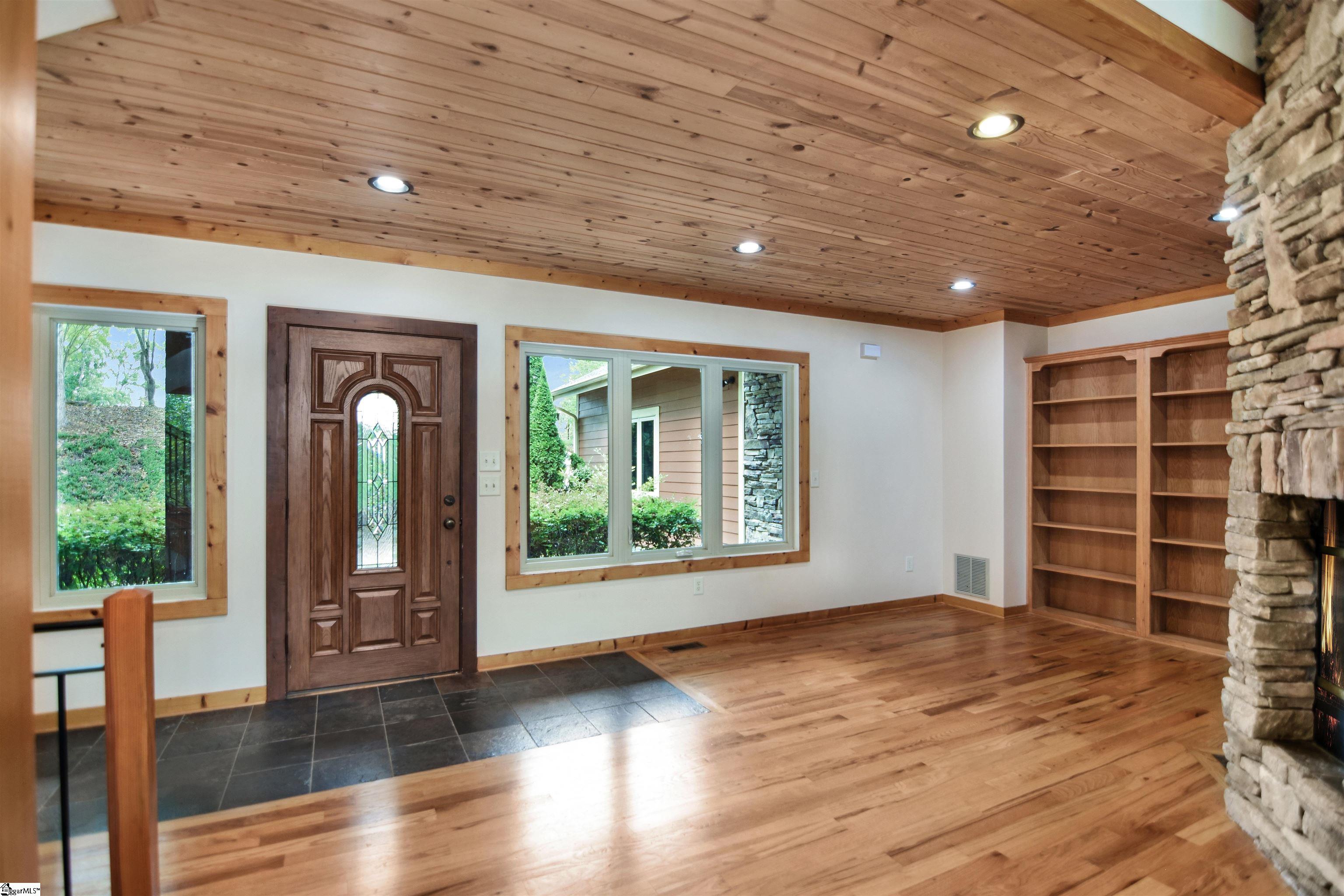 240 Mountain View Pointe Drive