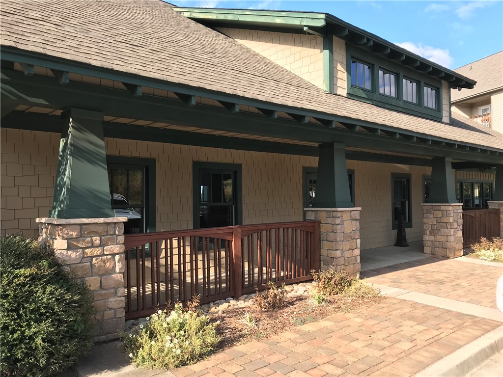 322 Harts Cove Way