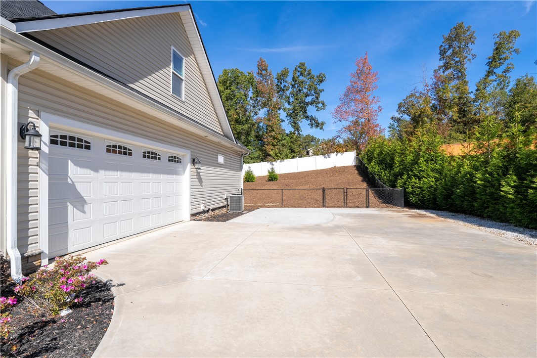 706 Rocky Ridge Circle