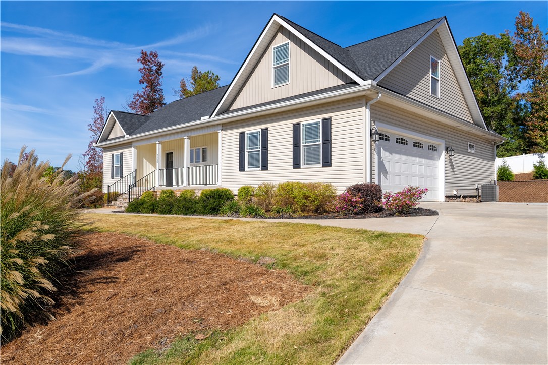 706 Rocky Ridge Circle