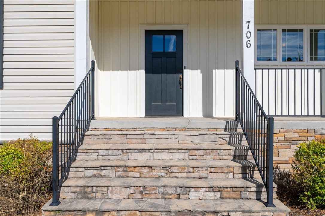 706 Rocky Ridge Circle