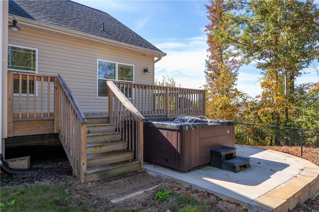 706 Rocky Ridge Circle