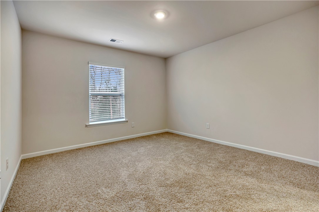 606 Oakmont Valley Trail