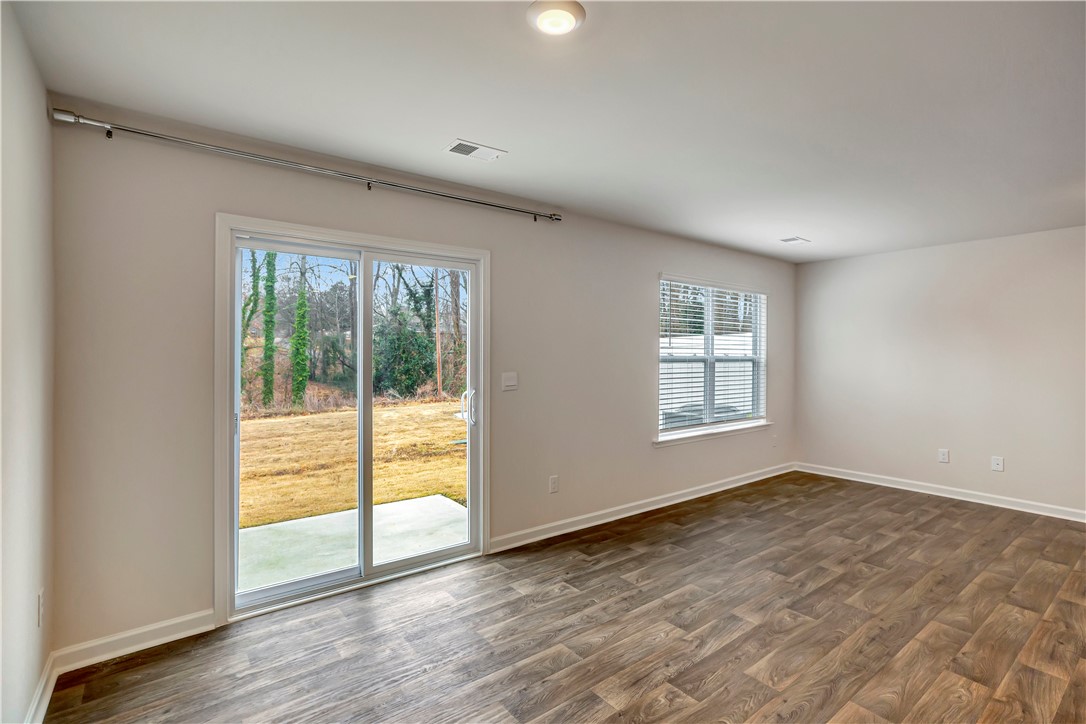 606 Oakmont Valley Trail