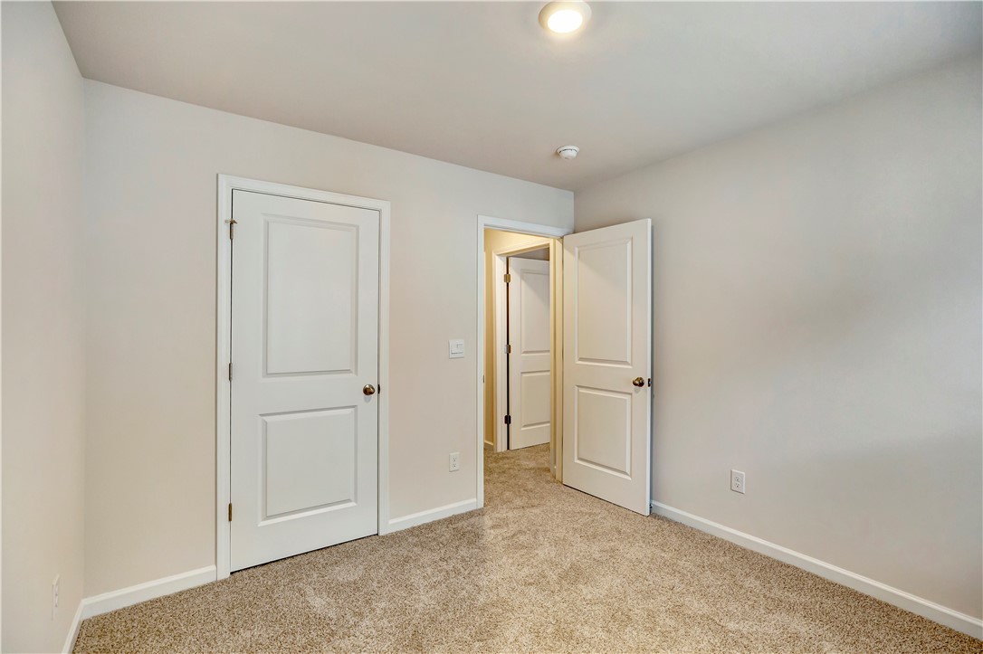 606 Oakmont Valley Trail