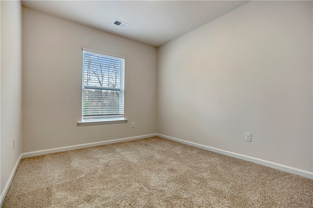 606 Oakmont Valley Trail