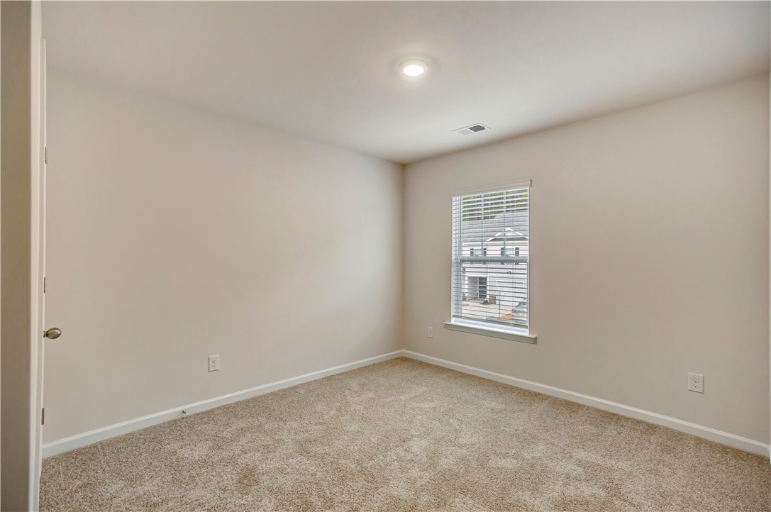 606 Oakmont Valley Trail