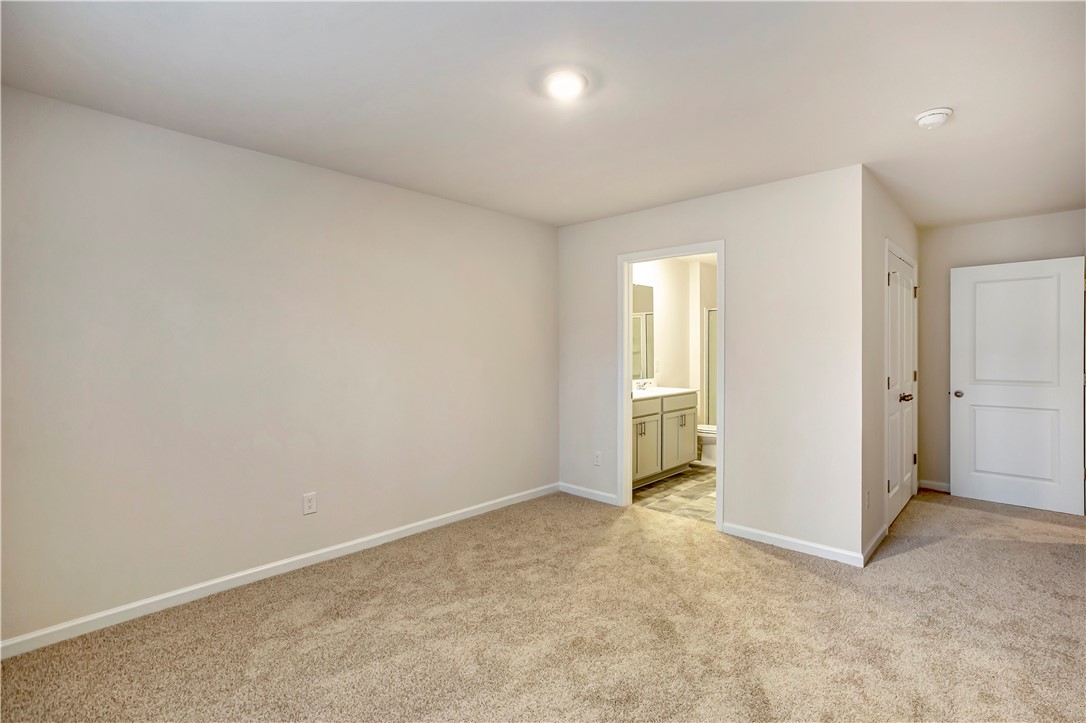 606 Oakmont Valley Trail
