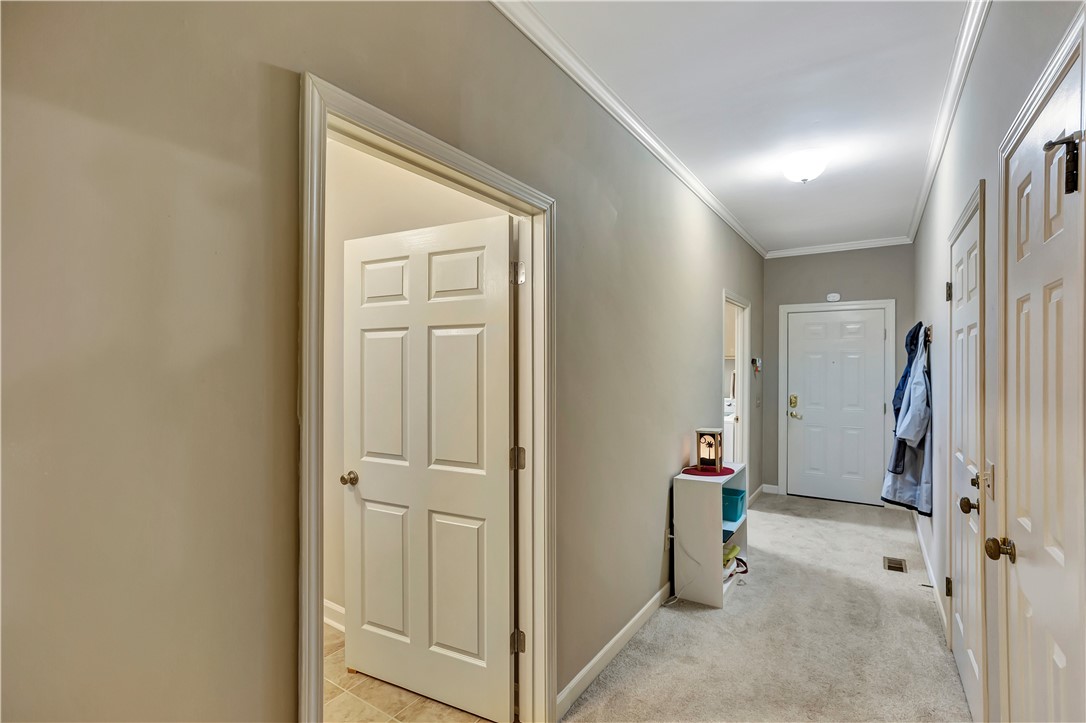 80 Round Spinney Drive