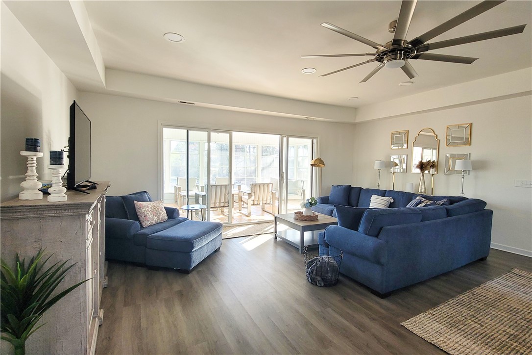 10016 Clovis Drive