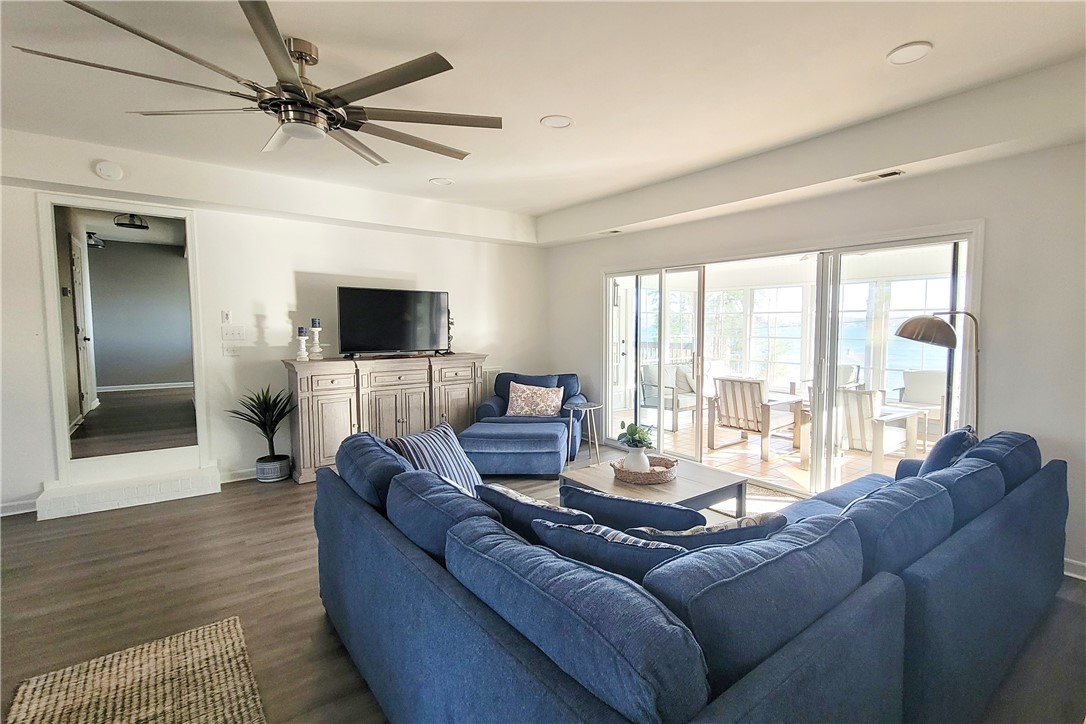 10016 Clovis Drive
