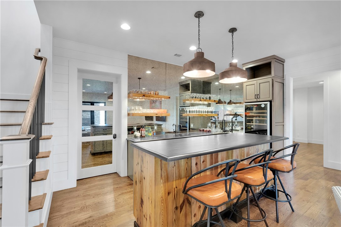366 Peninsula Ridge