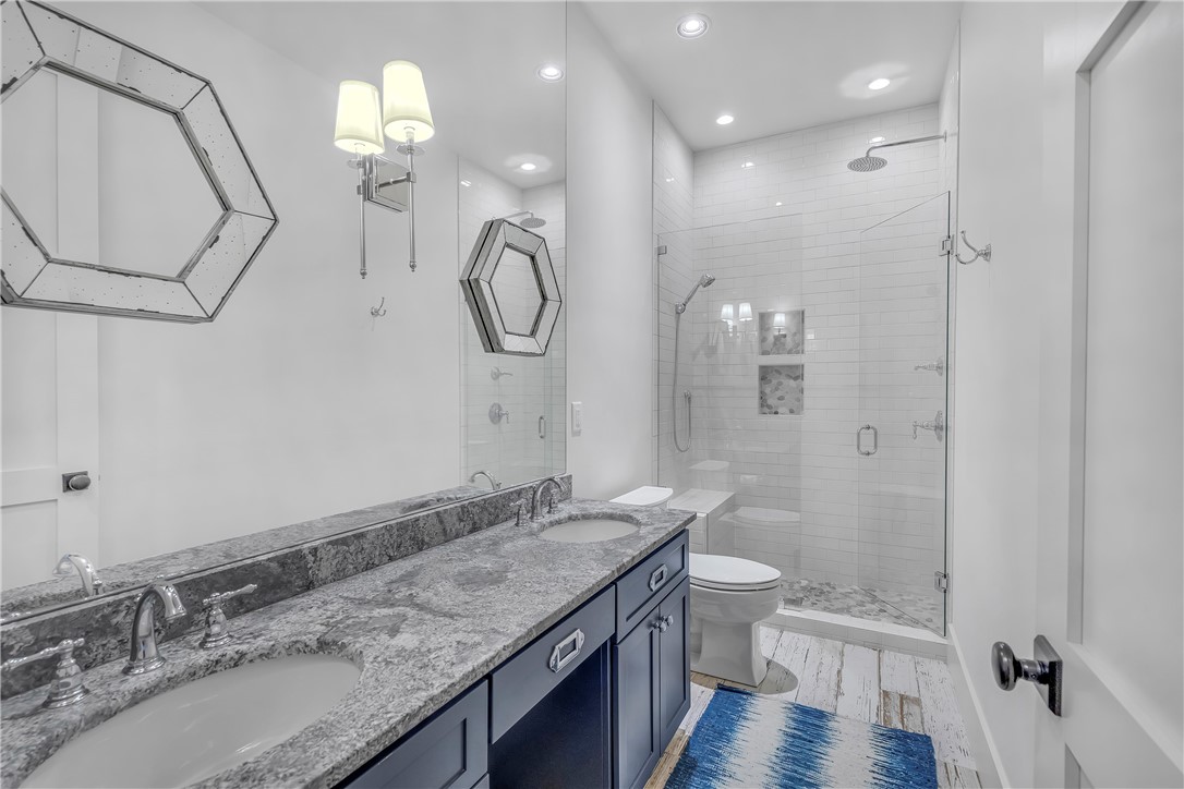 366 Peninsula Ridge