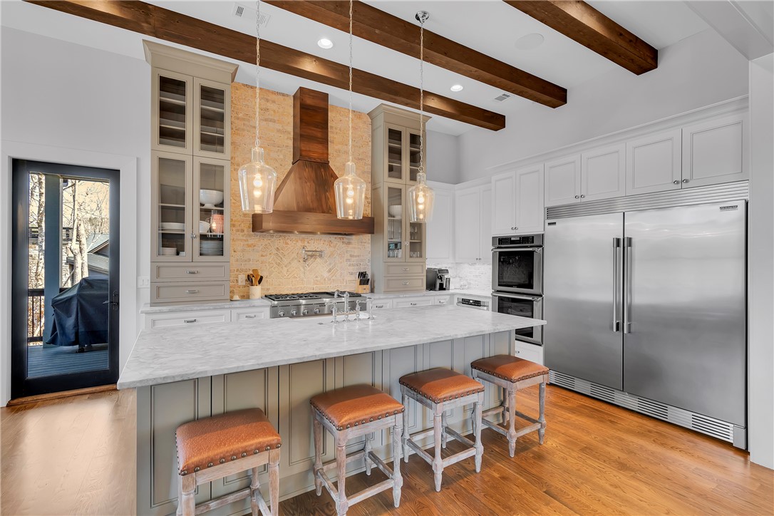 366 Peninsula Ridge