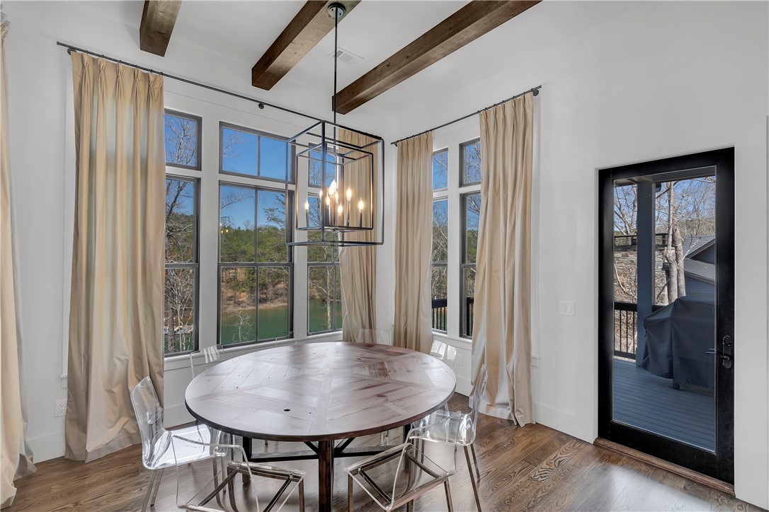 366 Peninsula Ridge