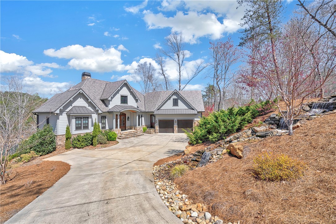 366 Peninsula Ridge