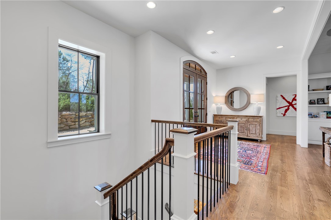 366 Peninsula Ridge