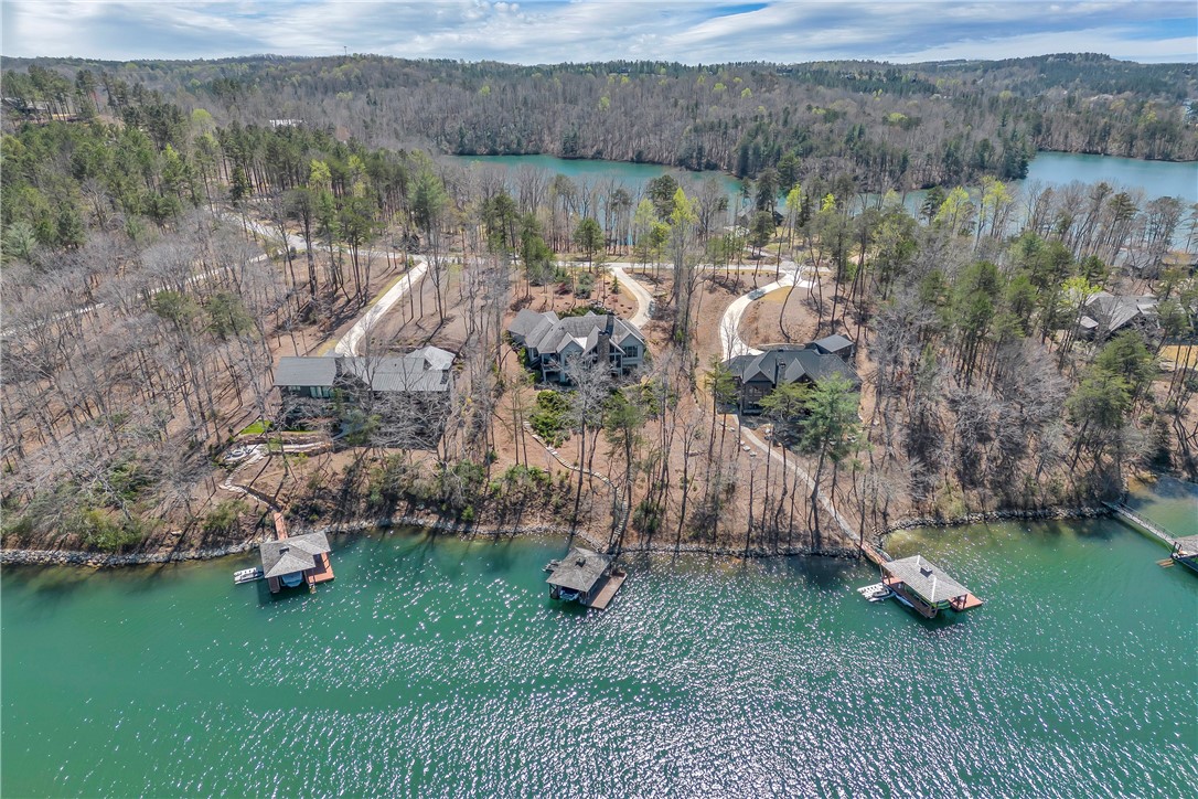 366 Peninsula Ridge