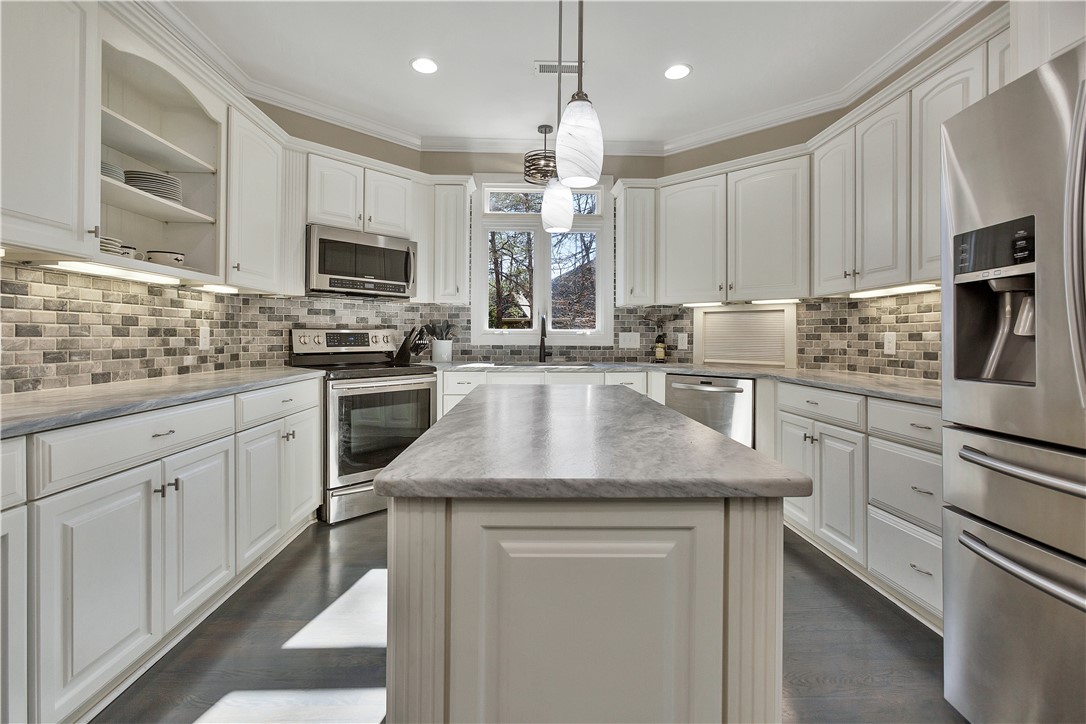 14 Laurel Cove Lane