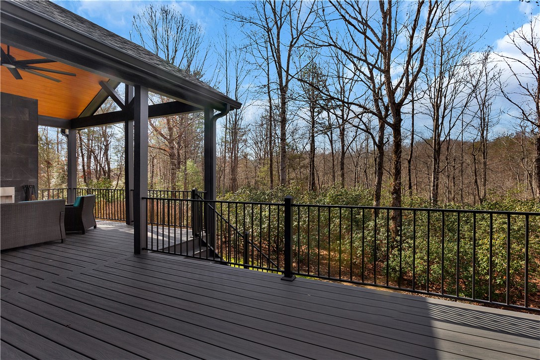 14 Laurel Cove Lane