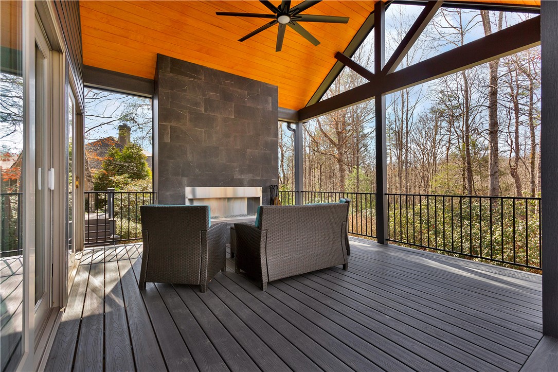 14 Laurel Cove Lane