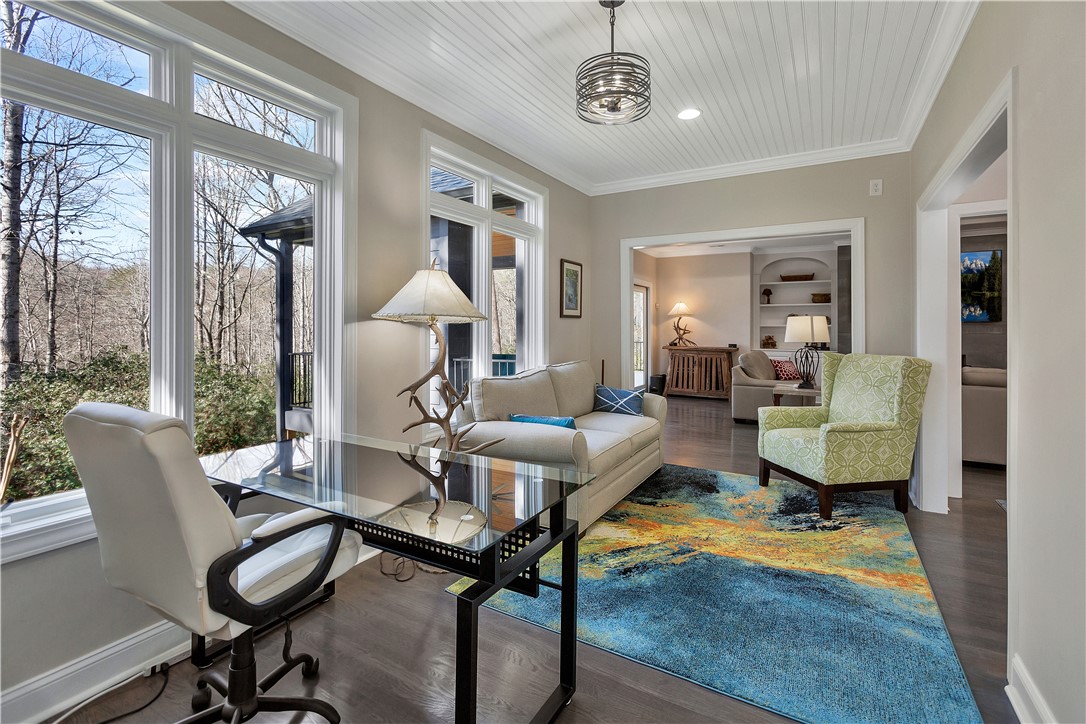 14 Laurel Cove Lane