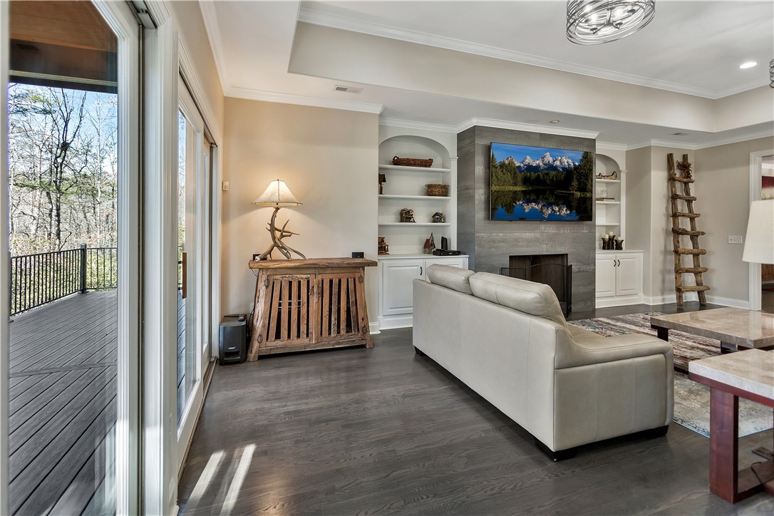 14 Laurel Cove Lane