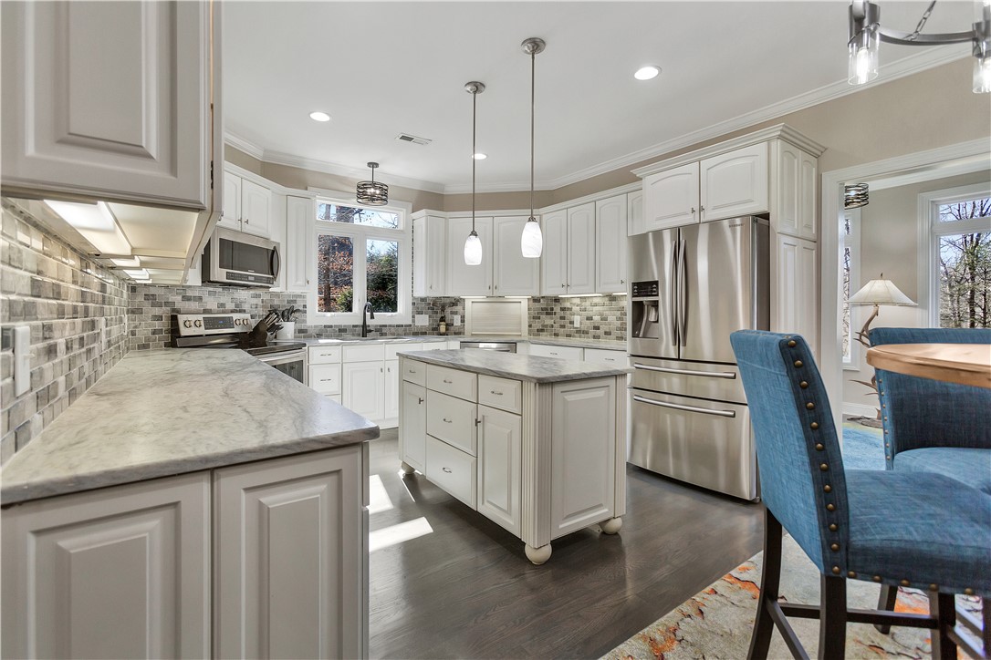 14 Laurel Cove Lane