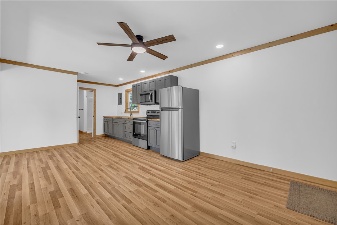 621 Crossland Creek Court