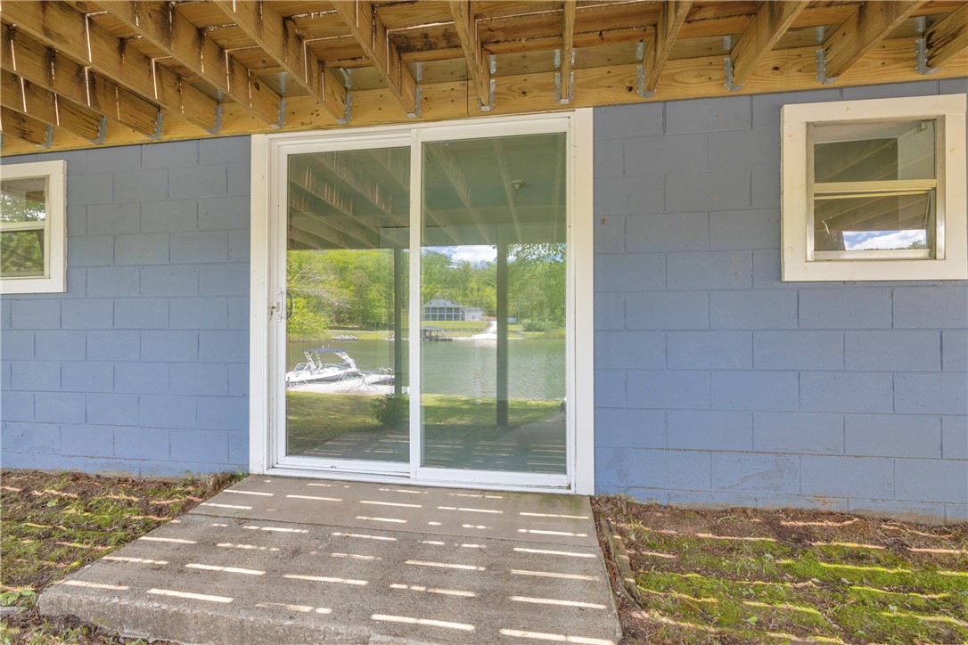 621 Crossland Creek Court