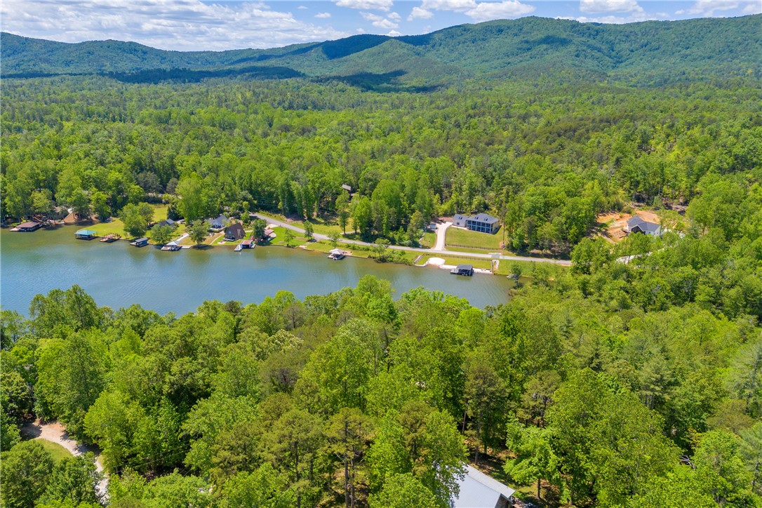621 Crossland Creek Court