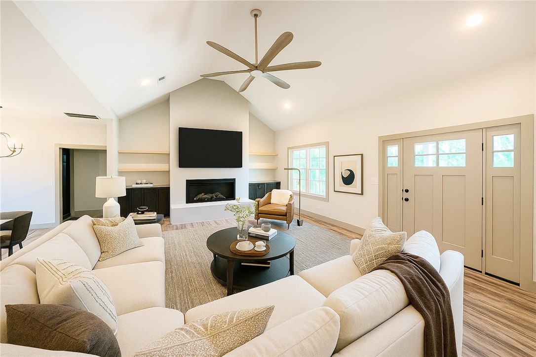 40 Pine Garden Way Drive