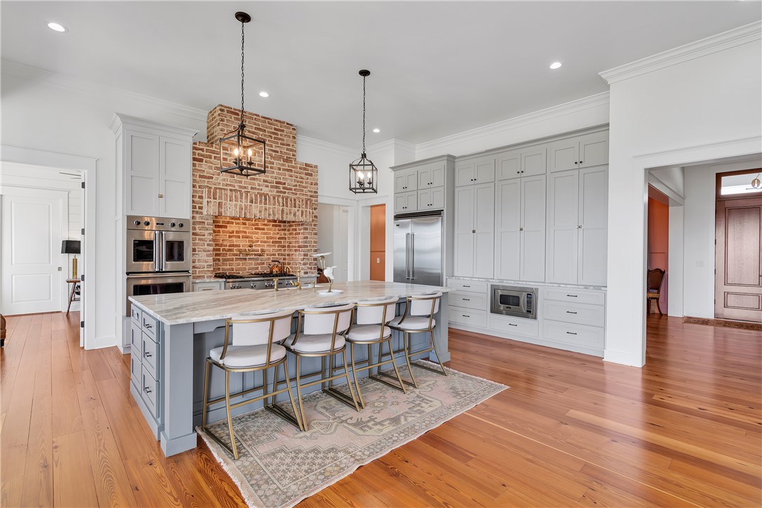 100 Keowee Club Road