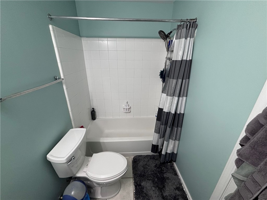 833 Old Greenville Highway 1037