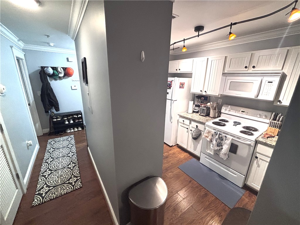 833 Old Greenville Highway 1037