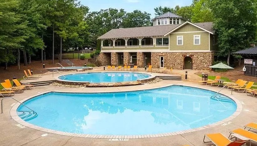 833 Old Greenville Highway 1037