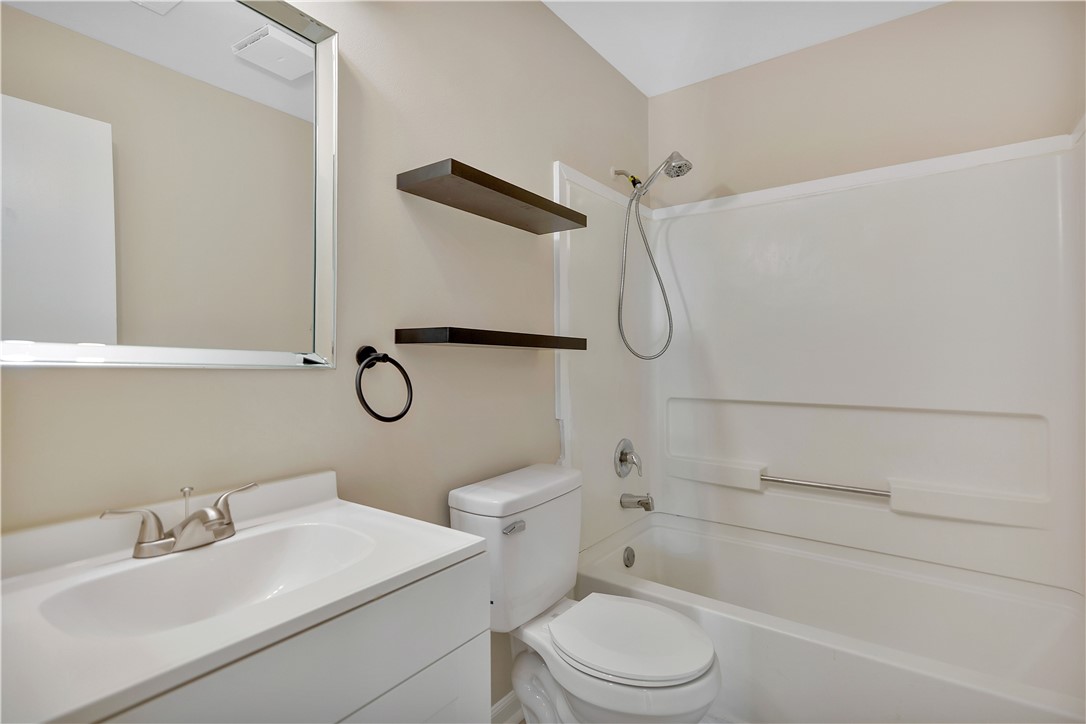220 Elm Street #433