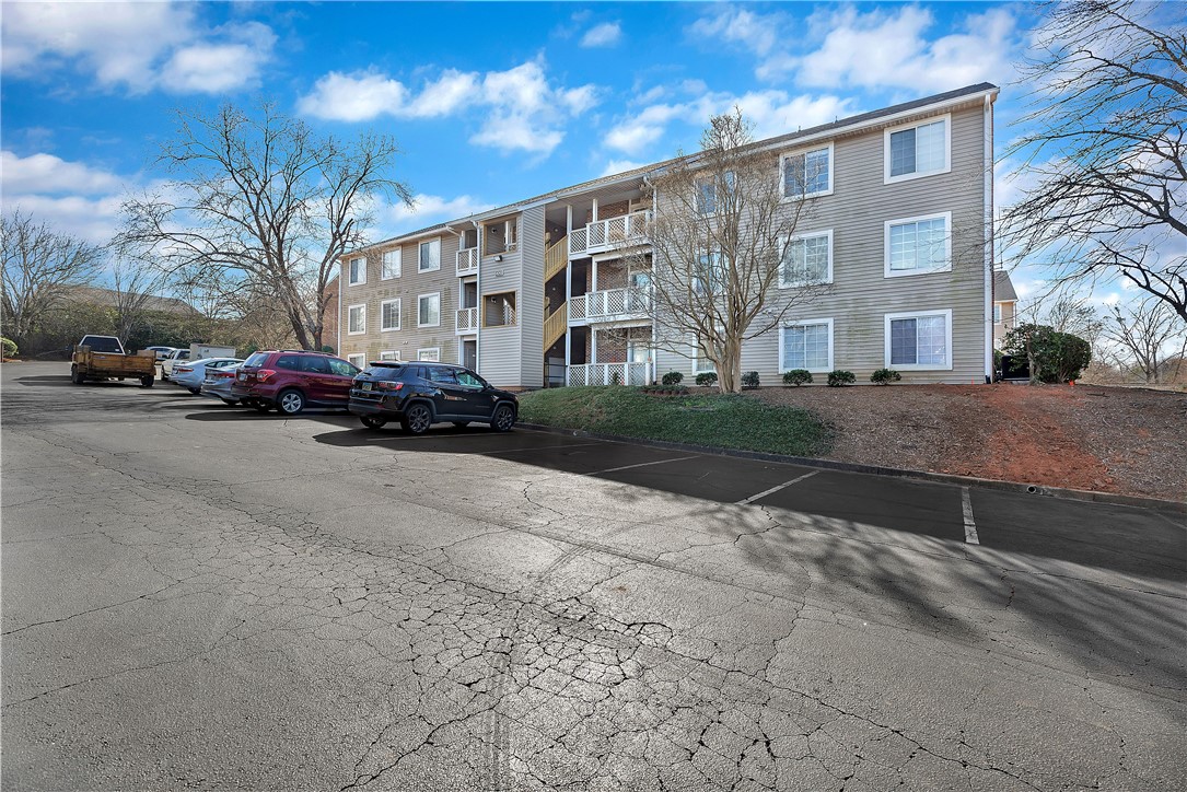220 Elm Street #433